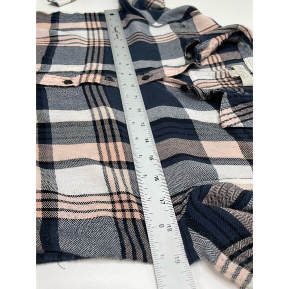Olive‎ & Oak Plaid Long Sleeve Flannel Button Down Shirt Top Navy Pink Medium - Picture 7 of 8